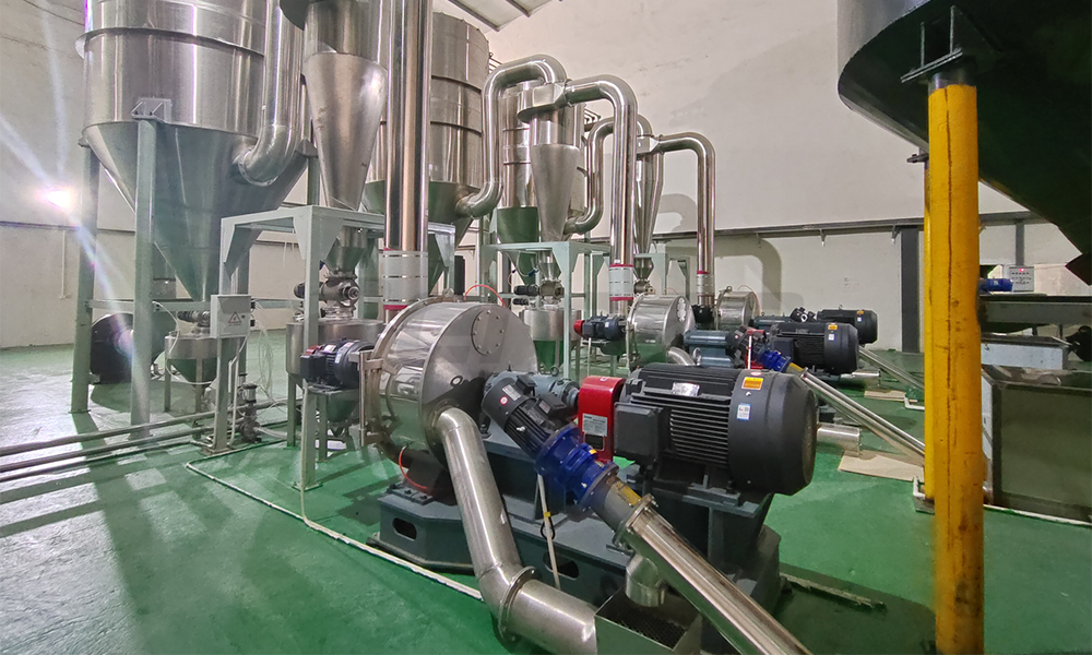 某公司研磨機項目現場